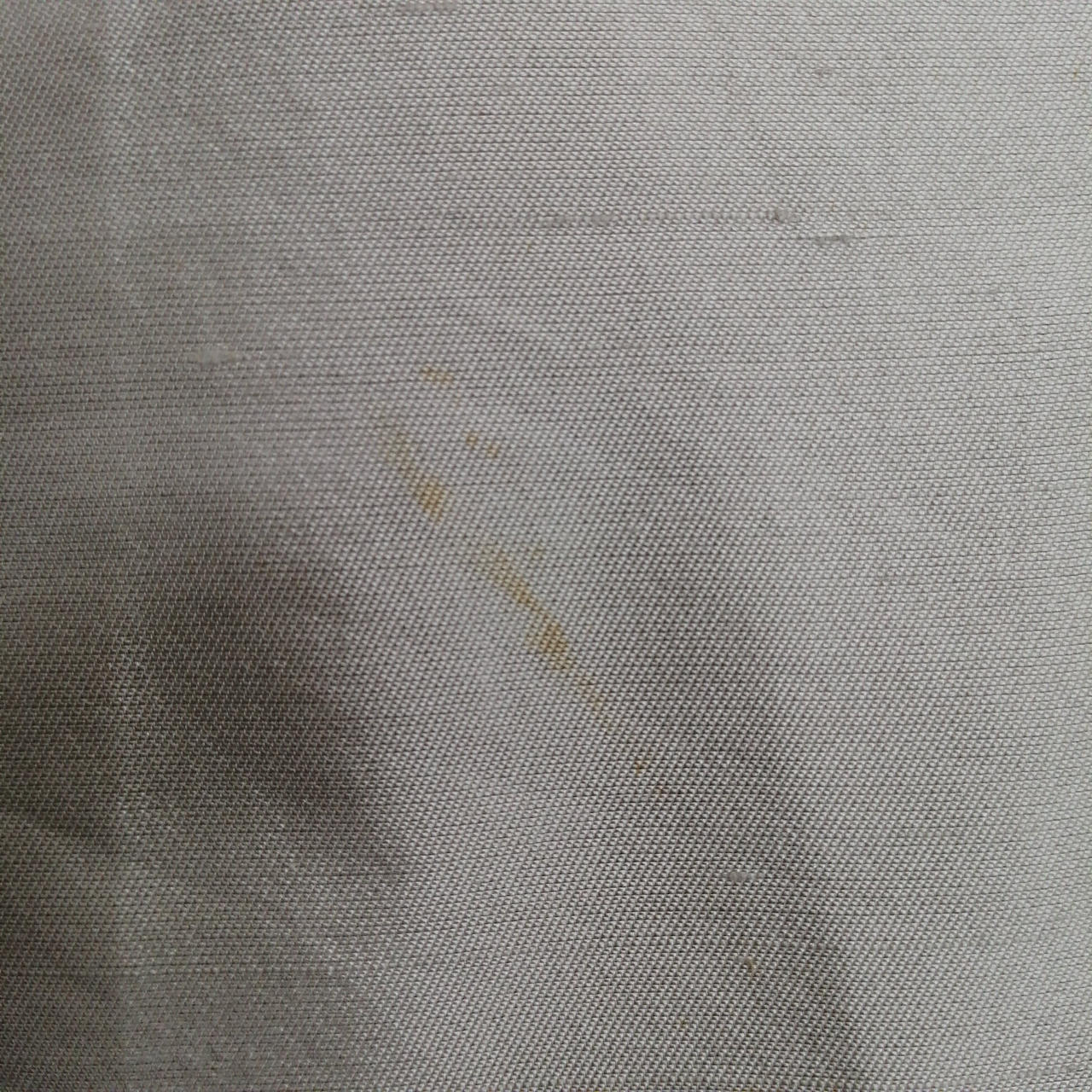 後身頃裾あたり　汚れ