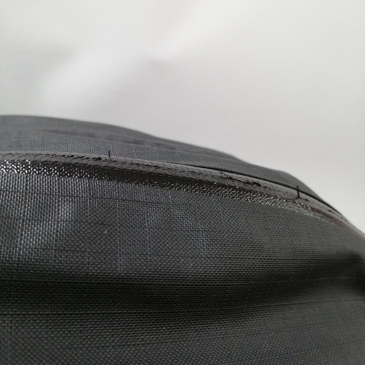 チャックゴム部分少々劣化が見られます