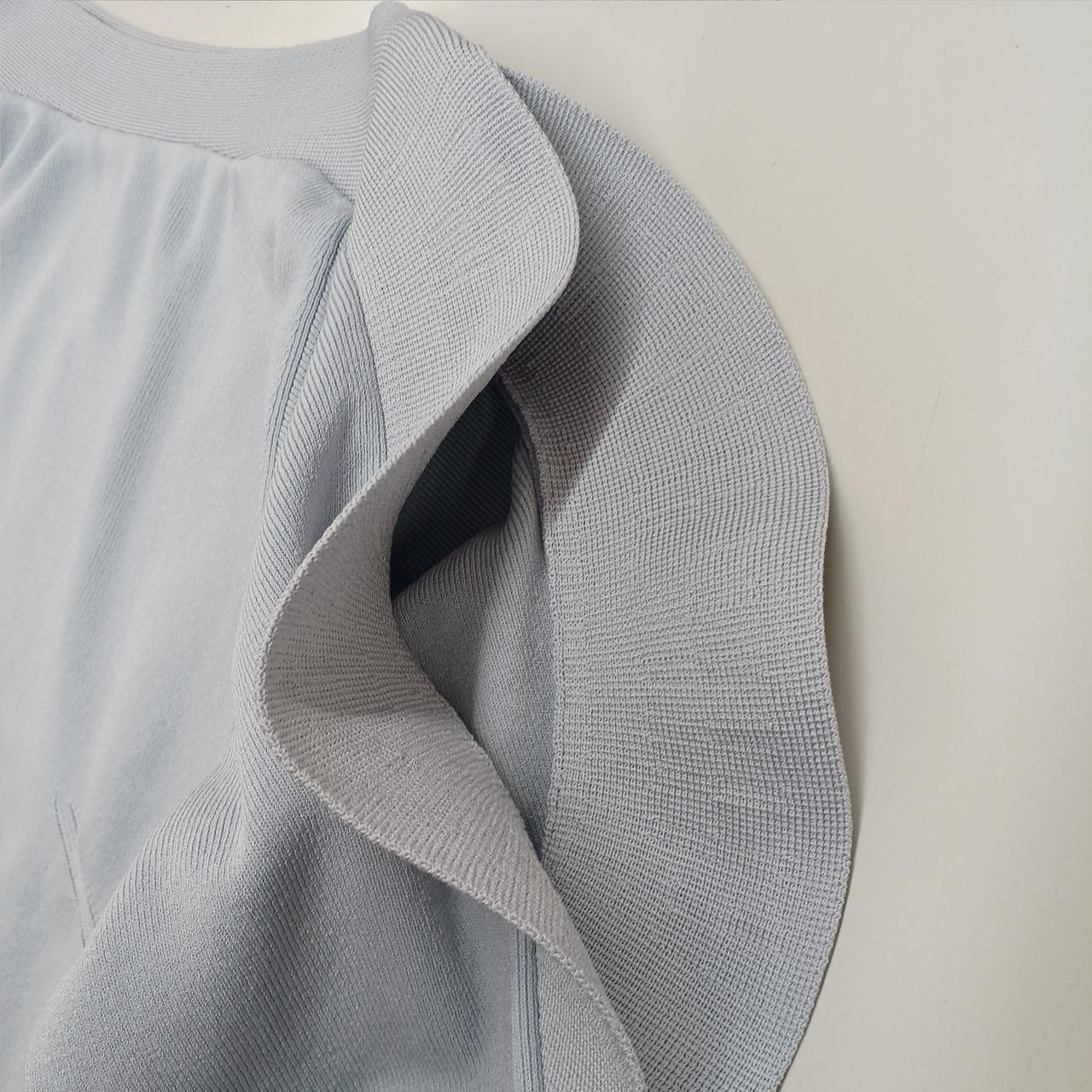 肩部分開きあり