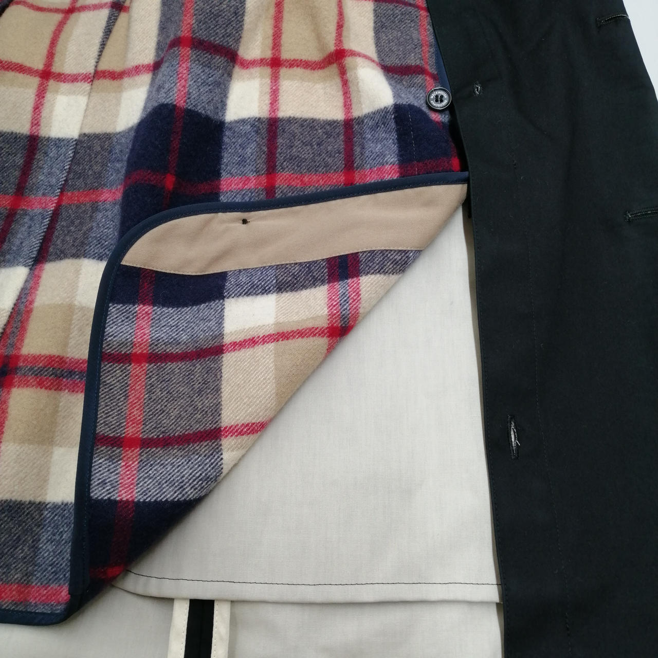 ライナー取り外し可能