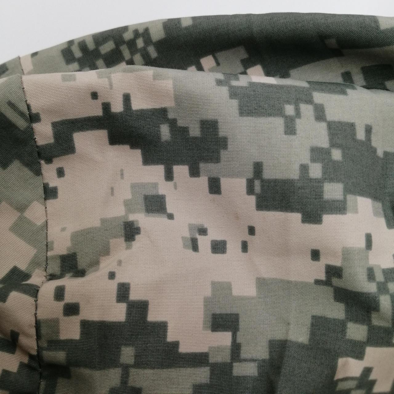 フード汚れあり