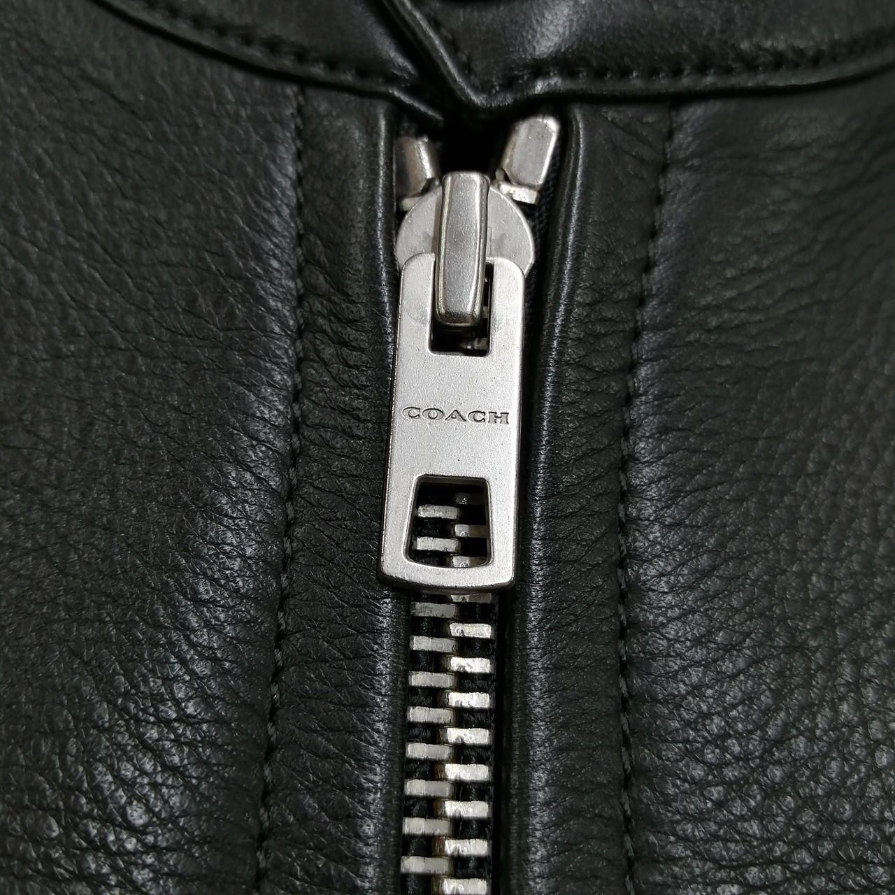 COACH シングルライダースジャケット 中古・古着通販】COACH (コーチ) シングルライダースジャケット