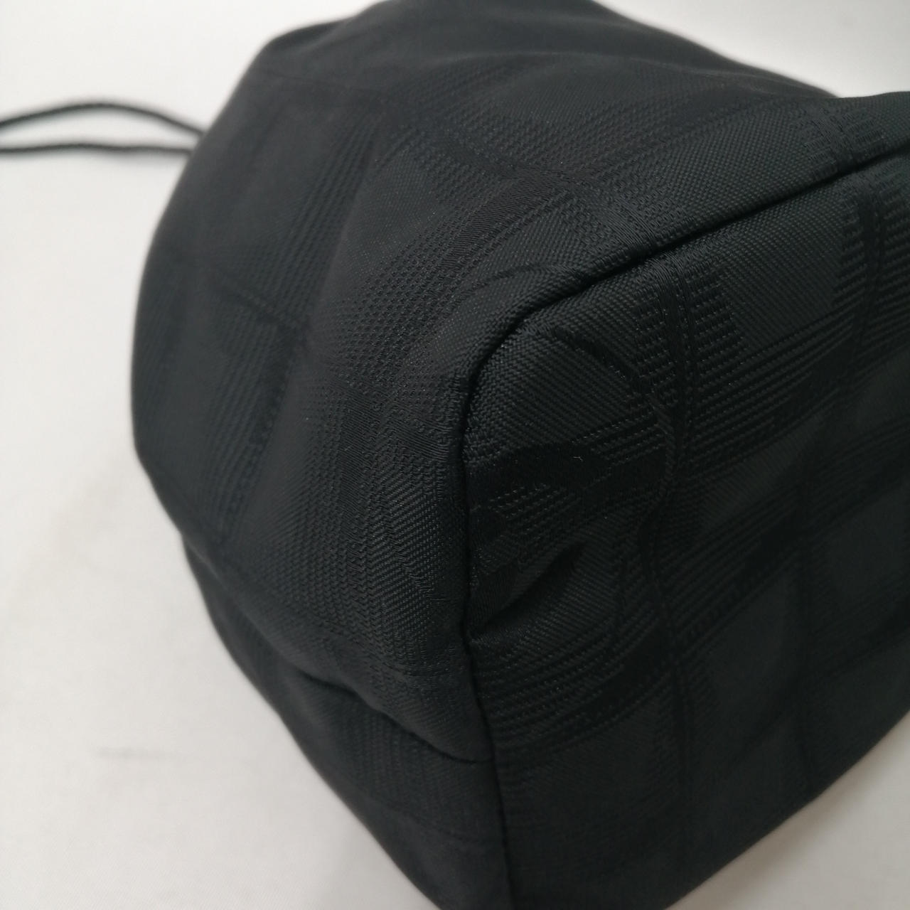 極美品 CHANEL シャネル ニュートラベルライン 巾着ポーチ ブラック 楽天市場】シャネル CHANEL ニュートラベルライン ポーチ 巾着