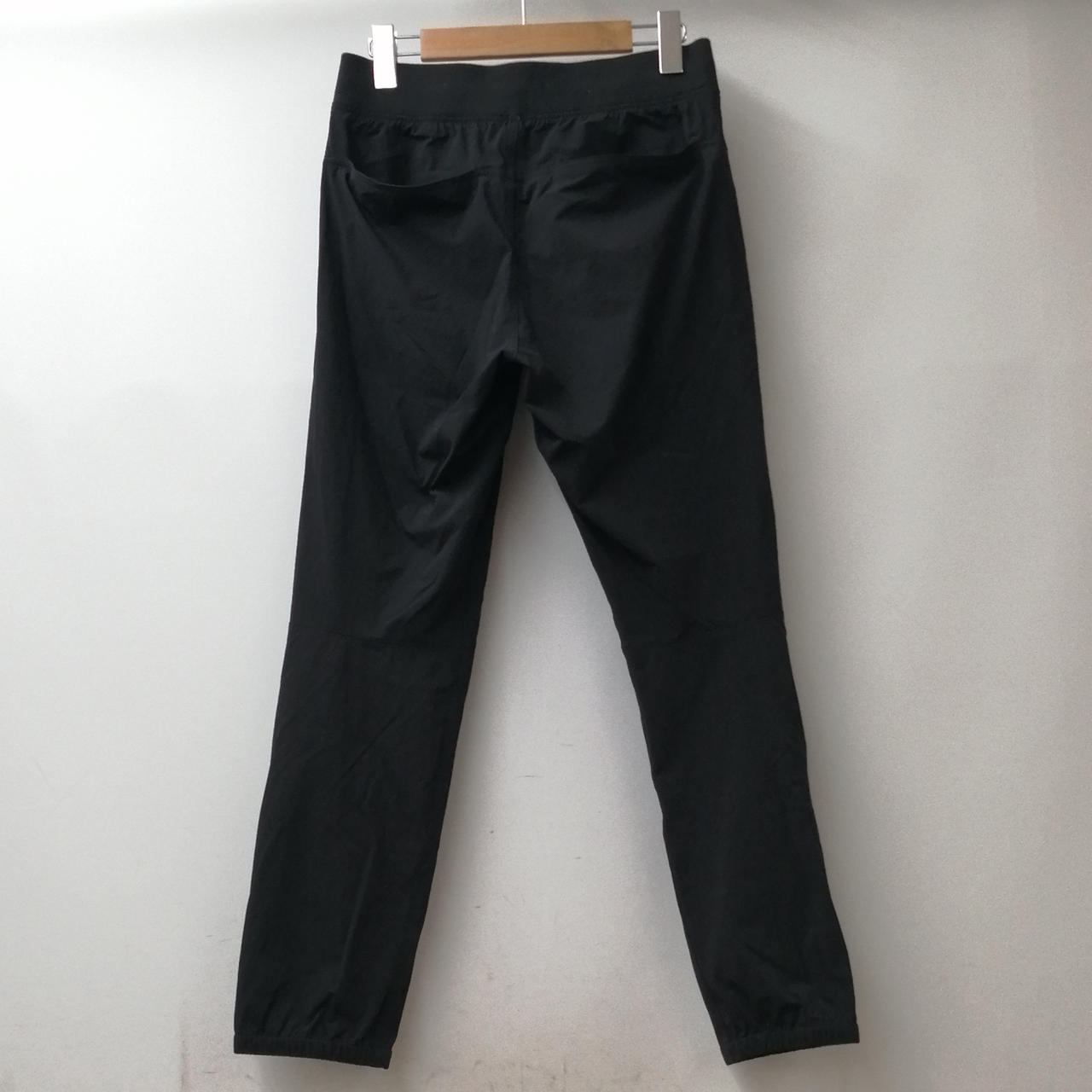 ノースフェイス　トレーニングリブパンツ　S 黒 公式・アウトレット】トレーニングリブパンツ（メンズ）｜ザ