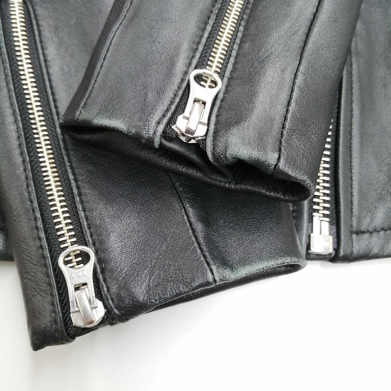 袖口擦れ汚れあり