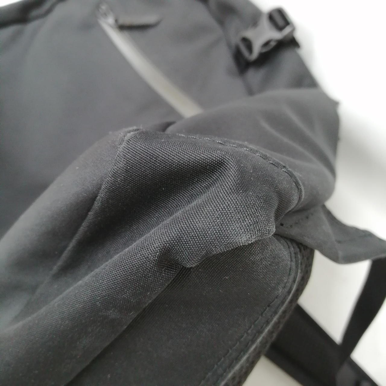 角擦れあり