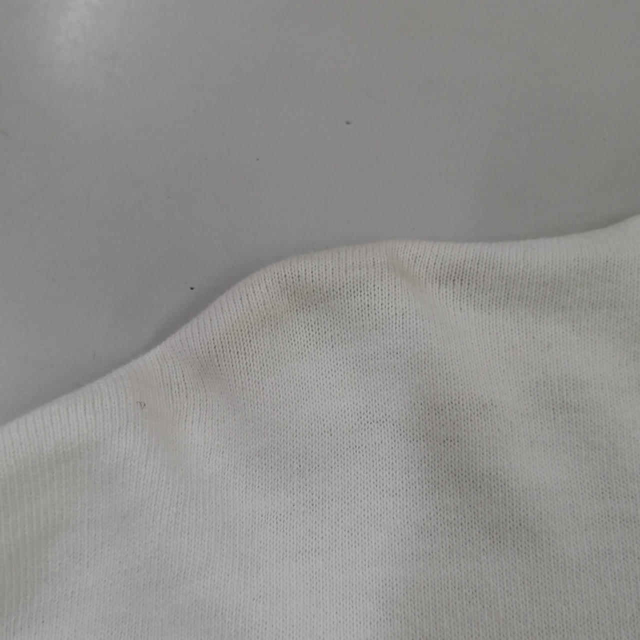 肩の部分汚れあり