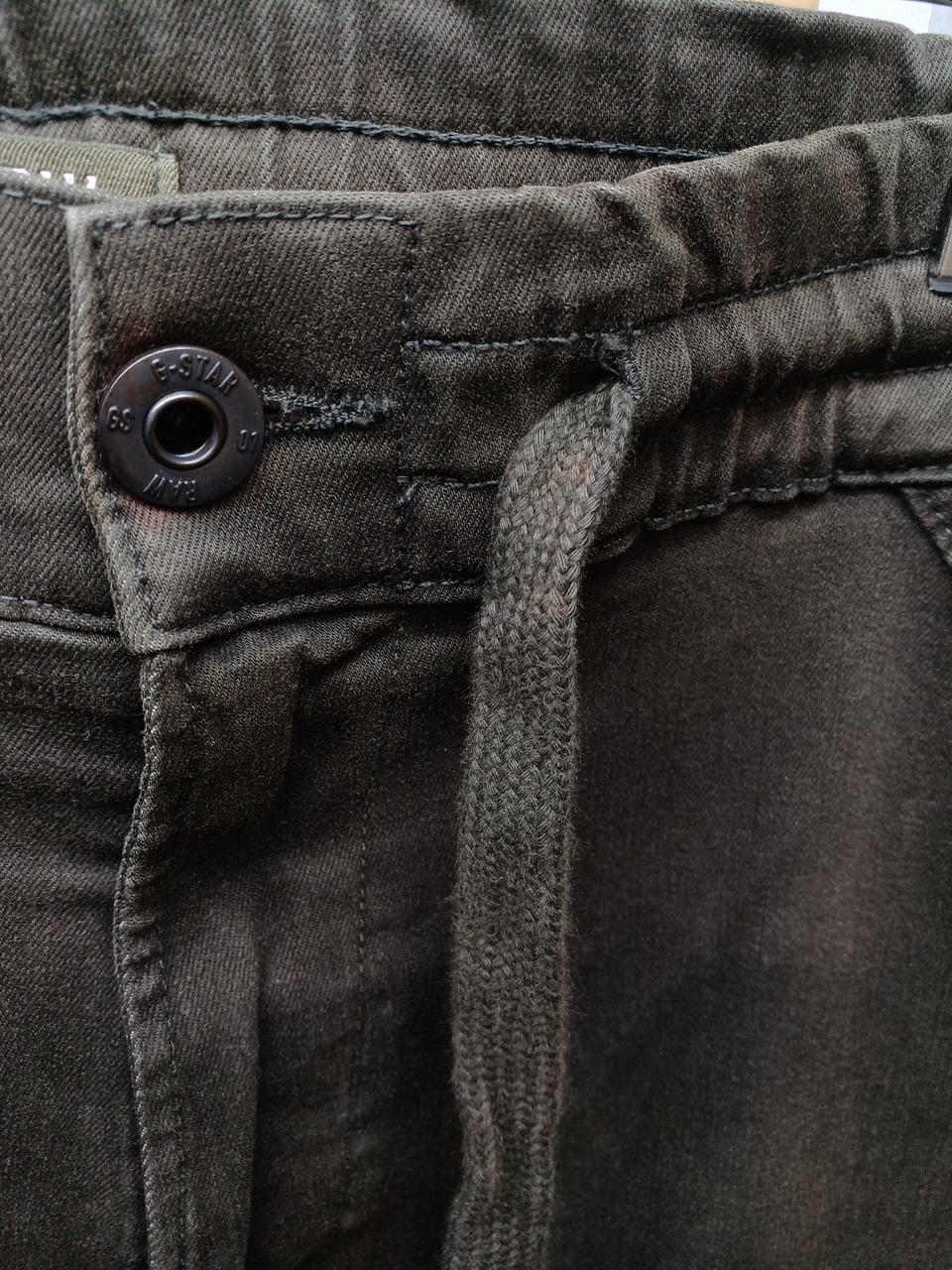 使用感がございます。