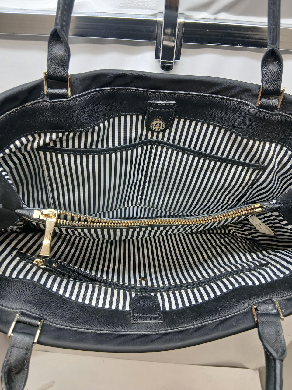 使用感がございます。