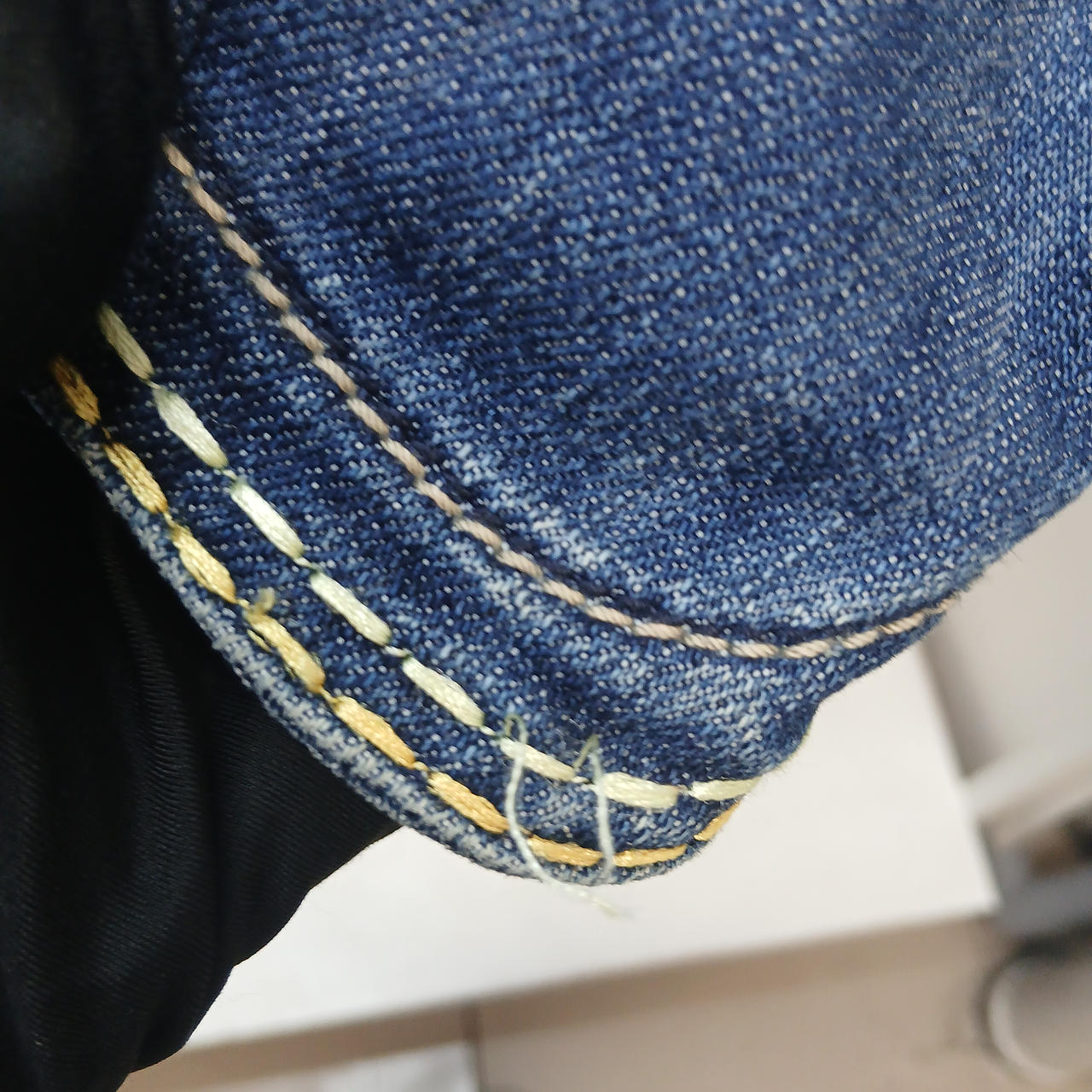 ほつれあり