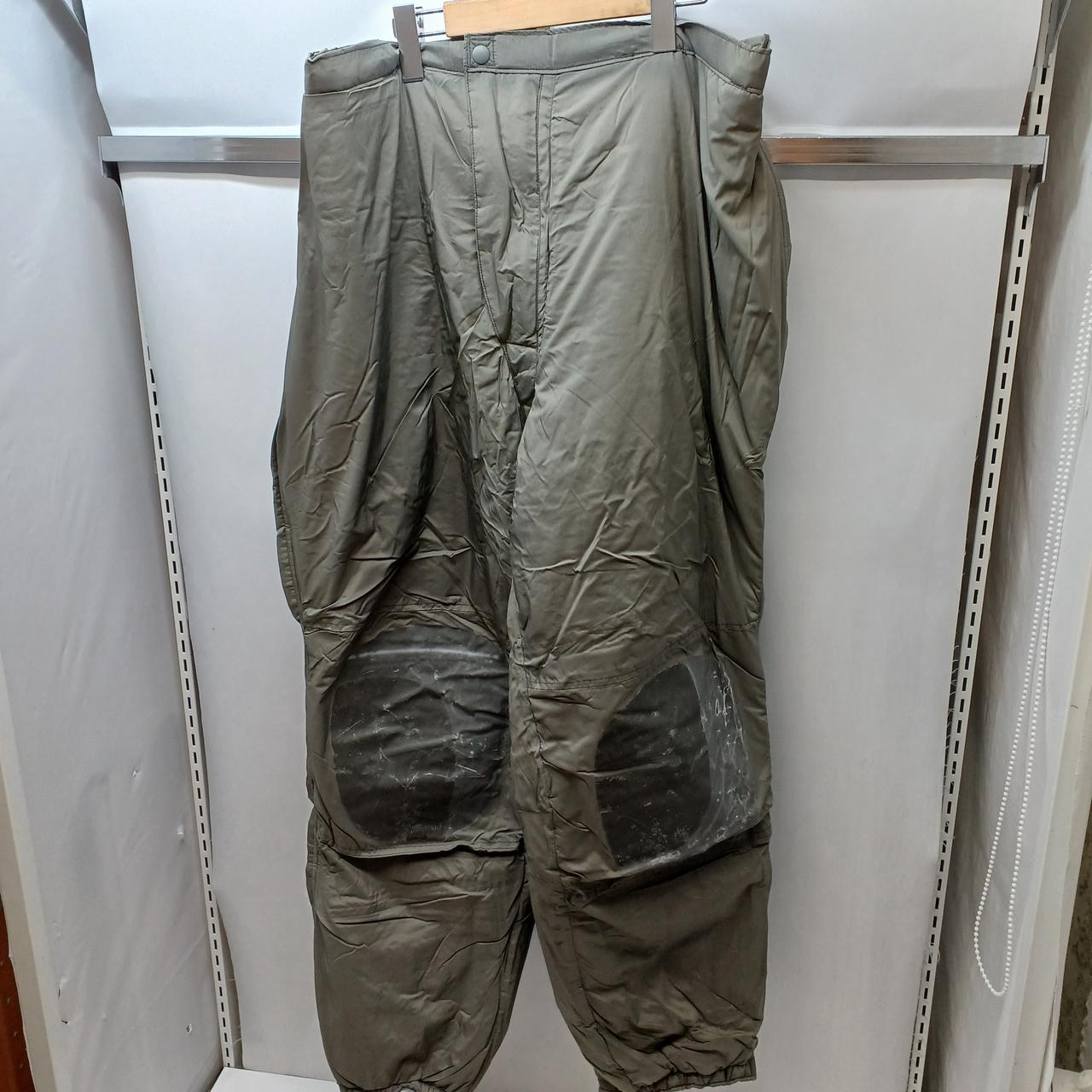 全体的にしわあり