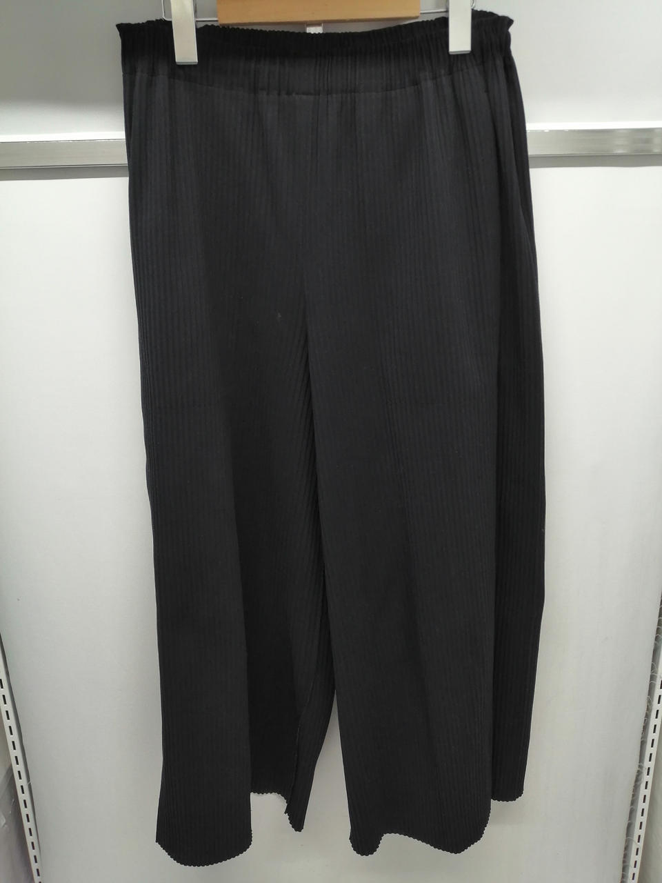 イッセイミヤケ　me ワイドパンツ　ブラック ISSEY MIYAKE MEN イッセイミヤケメン 19aw ワイドパンツ