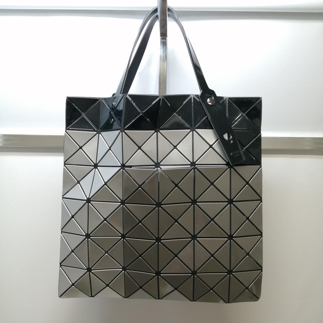 【美品】BAOBAO ISSEY MIYAKE ブラックトートバッグ イッセイミヤケ ISSEY MIYAKE BAOBAO トートバッグ PVC ブラック