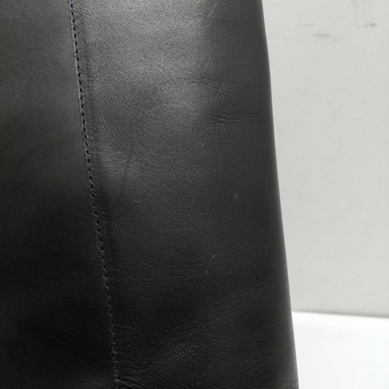 使用感がございます。