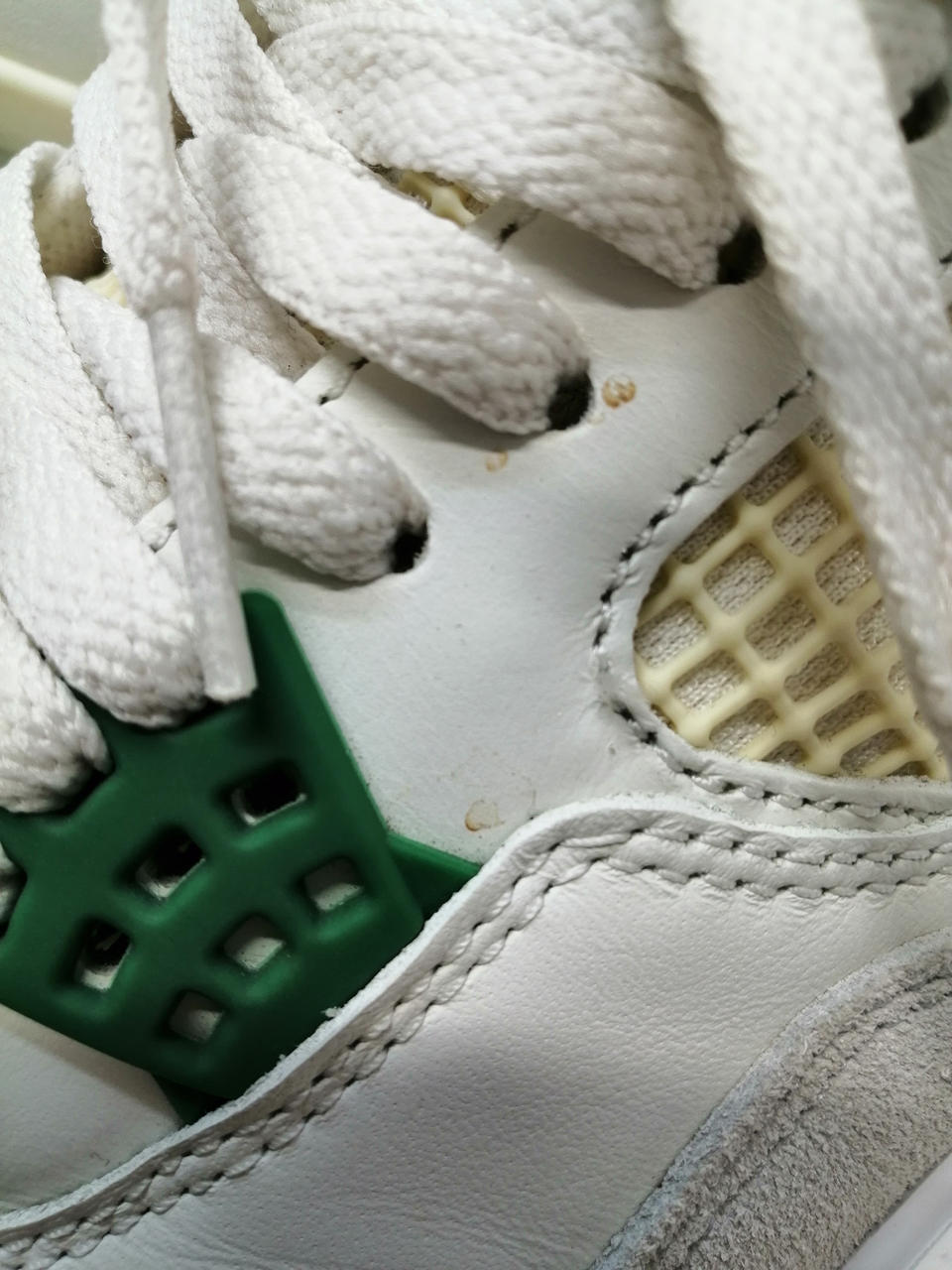 使用感がございます。