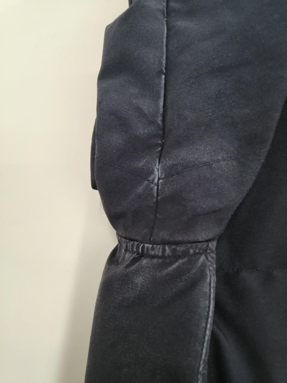 右脇部分スレがございます。