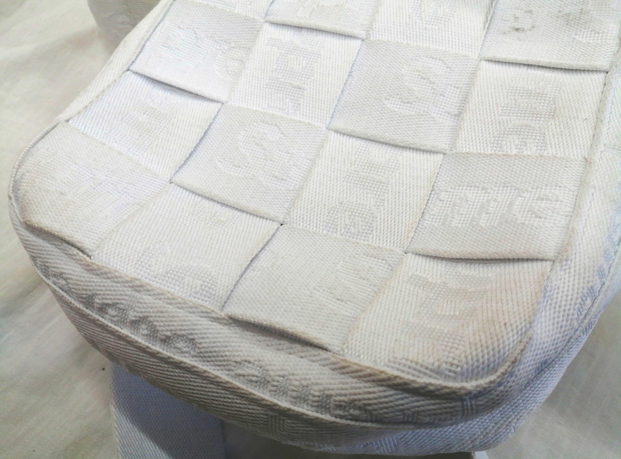 表面のヨゴレあり