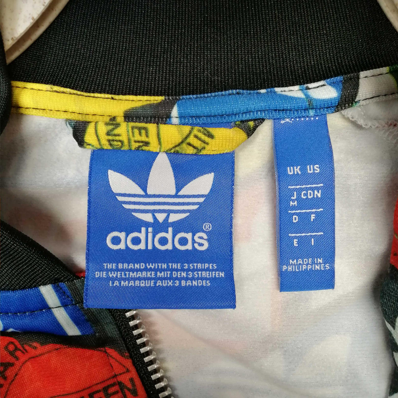 アディダス(ADIDAS)|総柄トラックジャケット|【ハードオフ公式通販