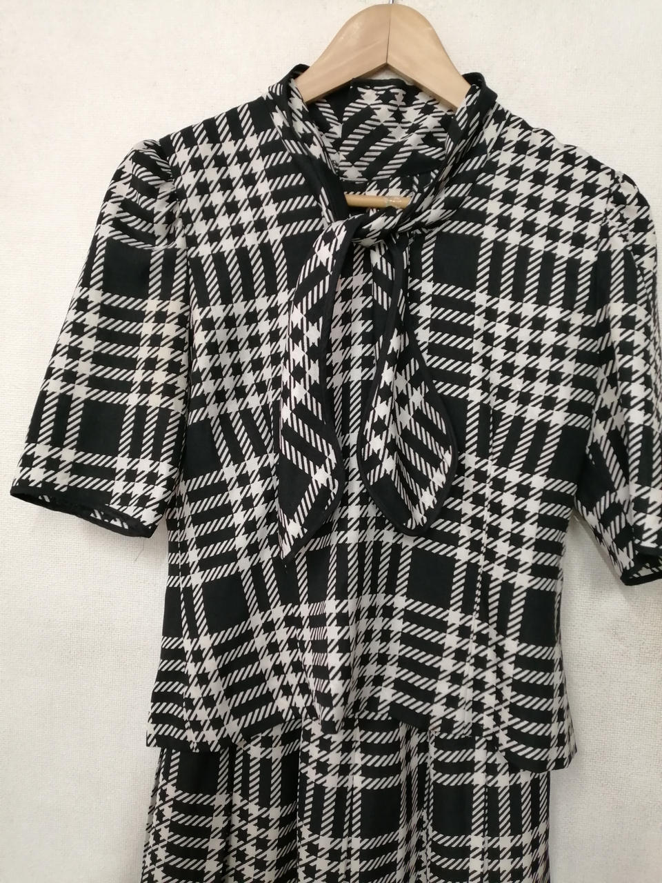 ★伊太利屋★イタリヤ★S★黒ペーズリー柄スカーブラウスセット★訳あり★ 伊太利屋|S/S総柄セットアップスカート|HARDOFFオフモール（オフモ