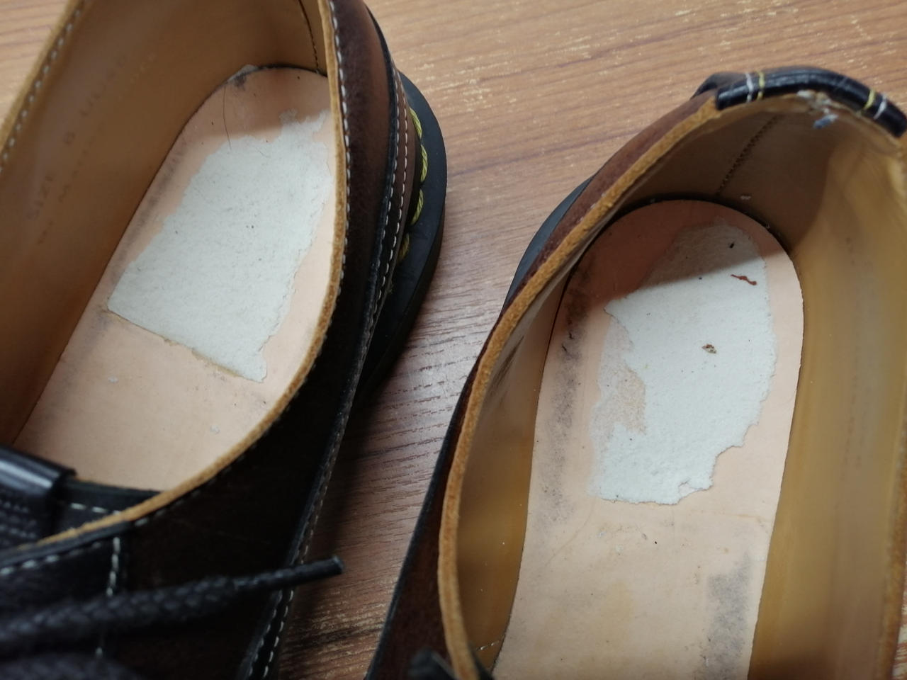 インソール剥がれ