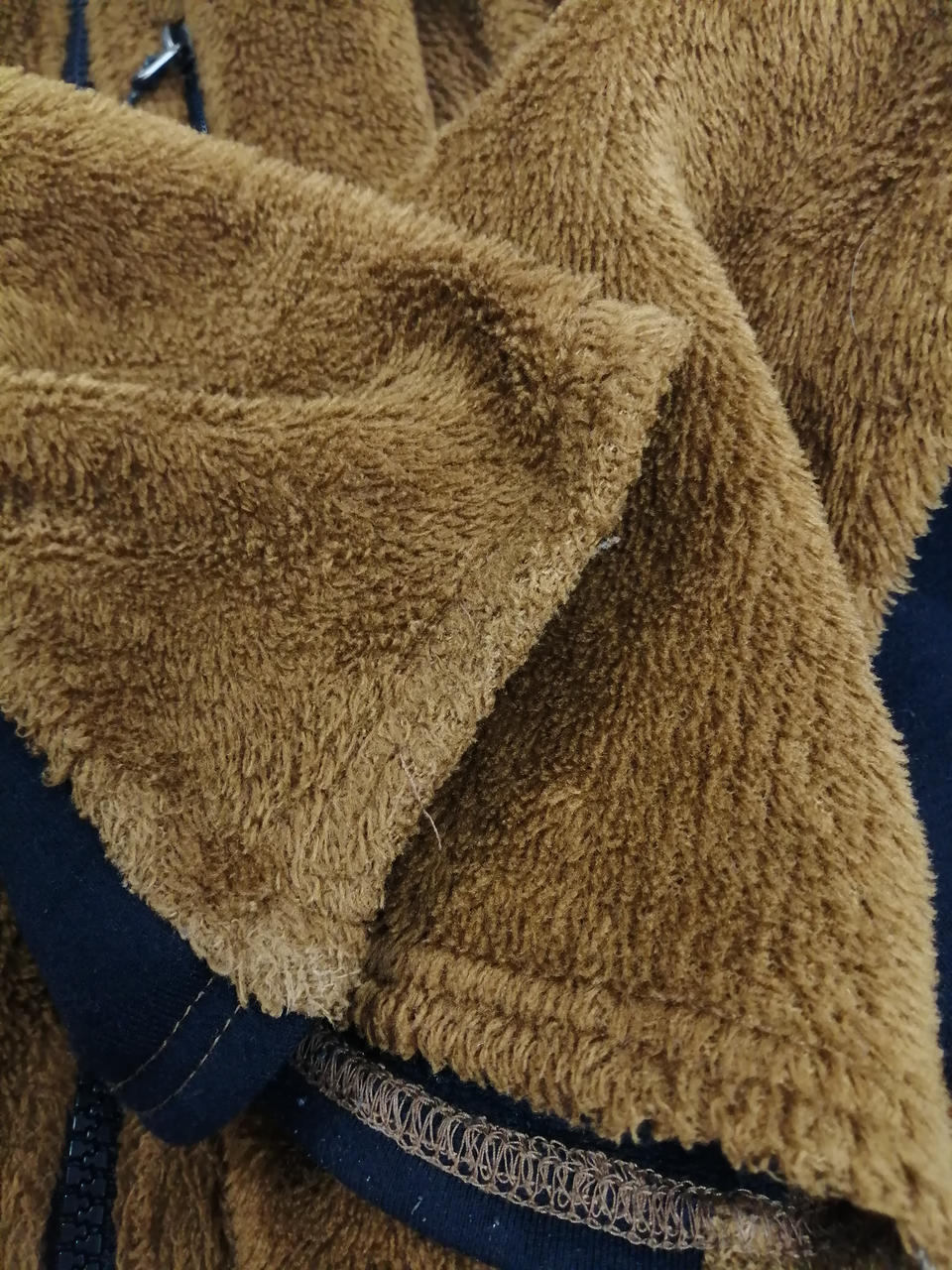 袖口に使用感あり