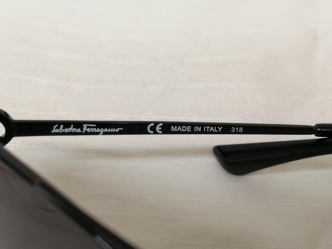 128 超美品　サルヴァトーレフェラガモ　2053 ブラック サングラス 中古・古着通販】Salvatore Ferragamo (サルヴァトーレ
