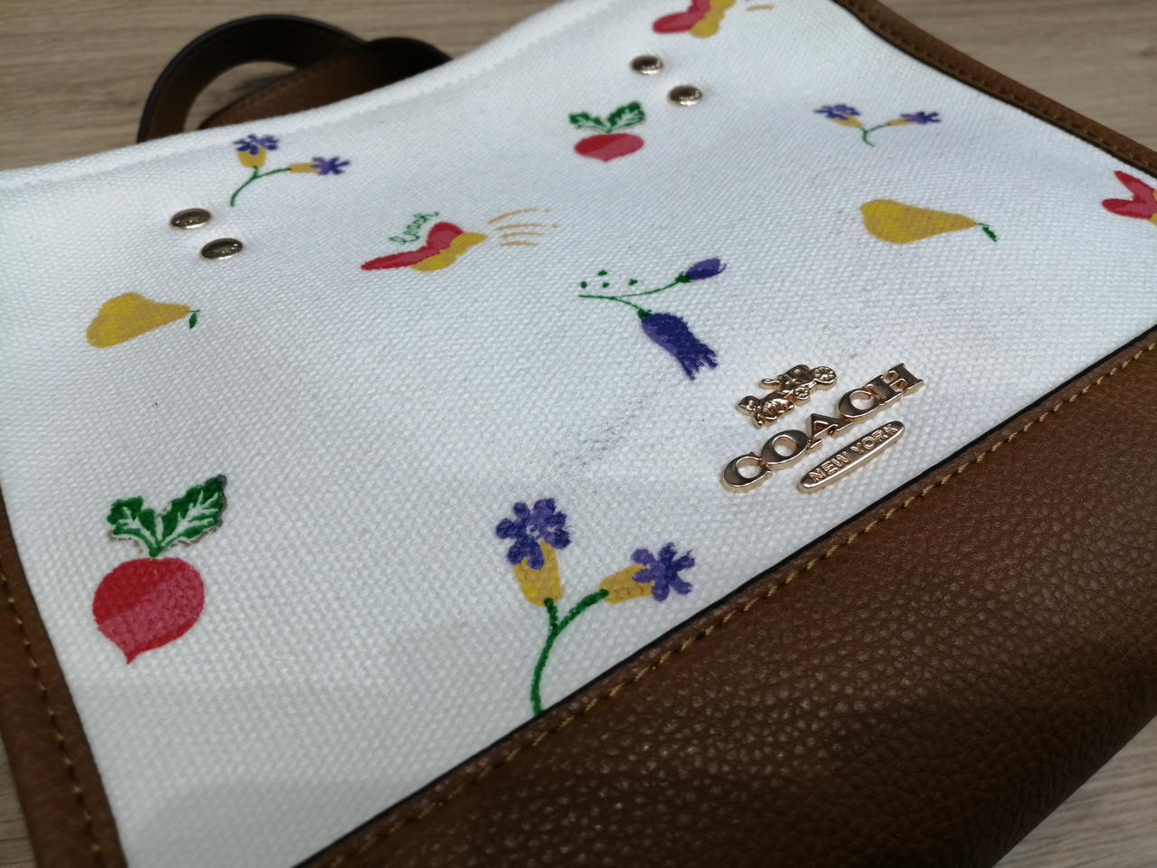 若干ヨゴレあり