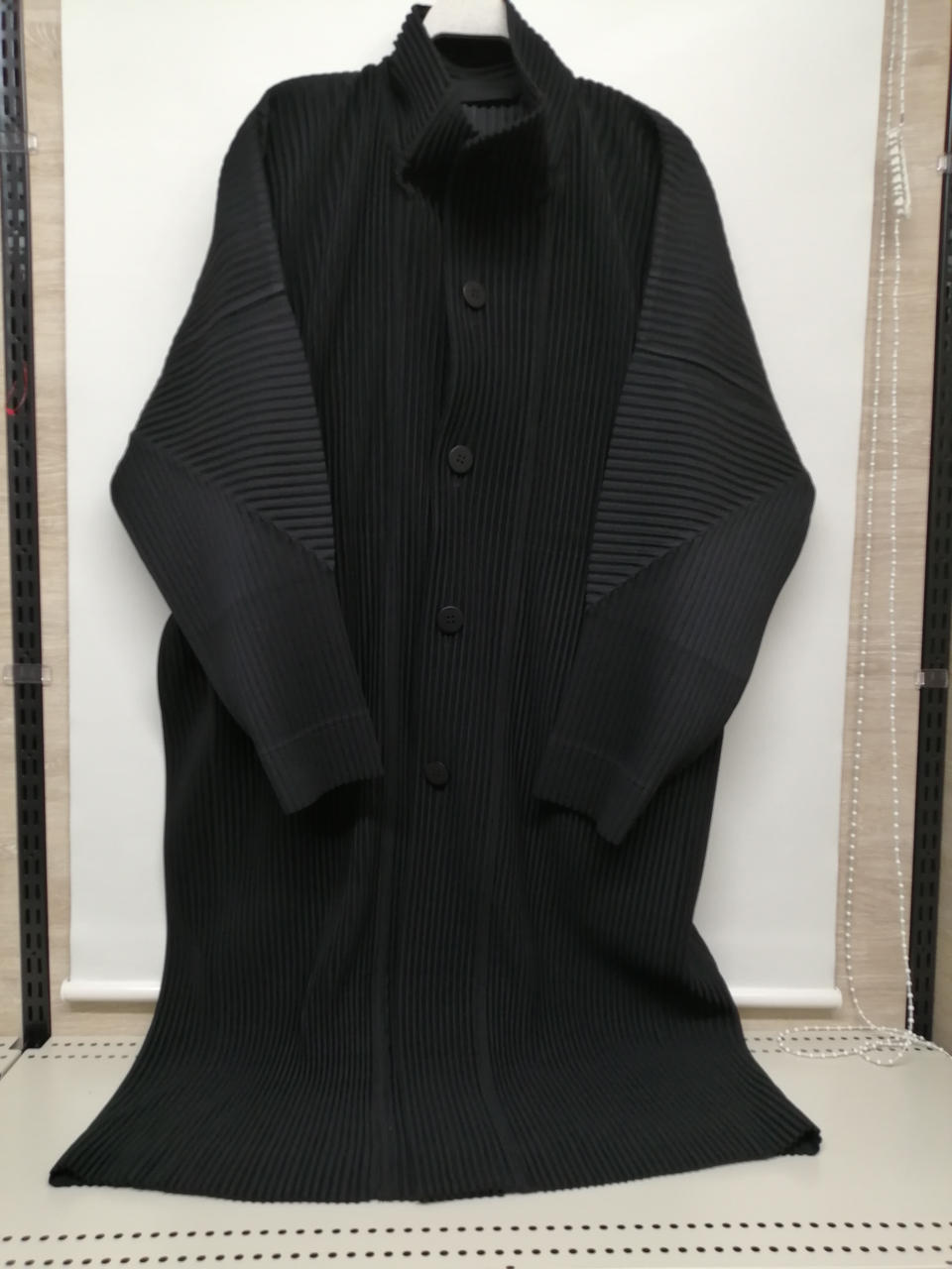HOMME PLISSÉ ISSEY MIYAKE スタンドカラーロングコート オム プリッセ イッセイ ミヤケの新作「プレス コート