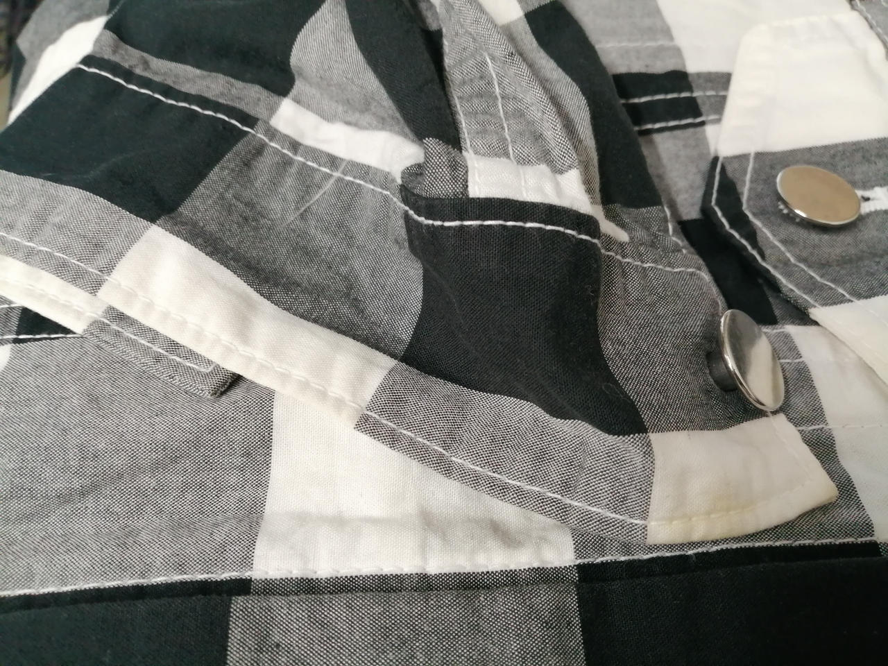 袖口ヨゴレあり