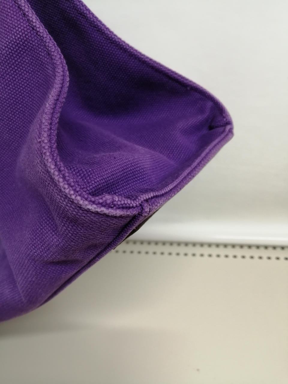 角スレ色褪せあり