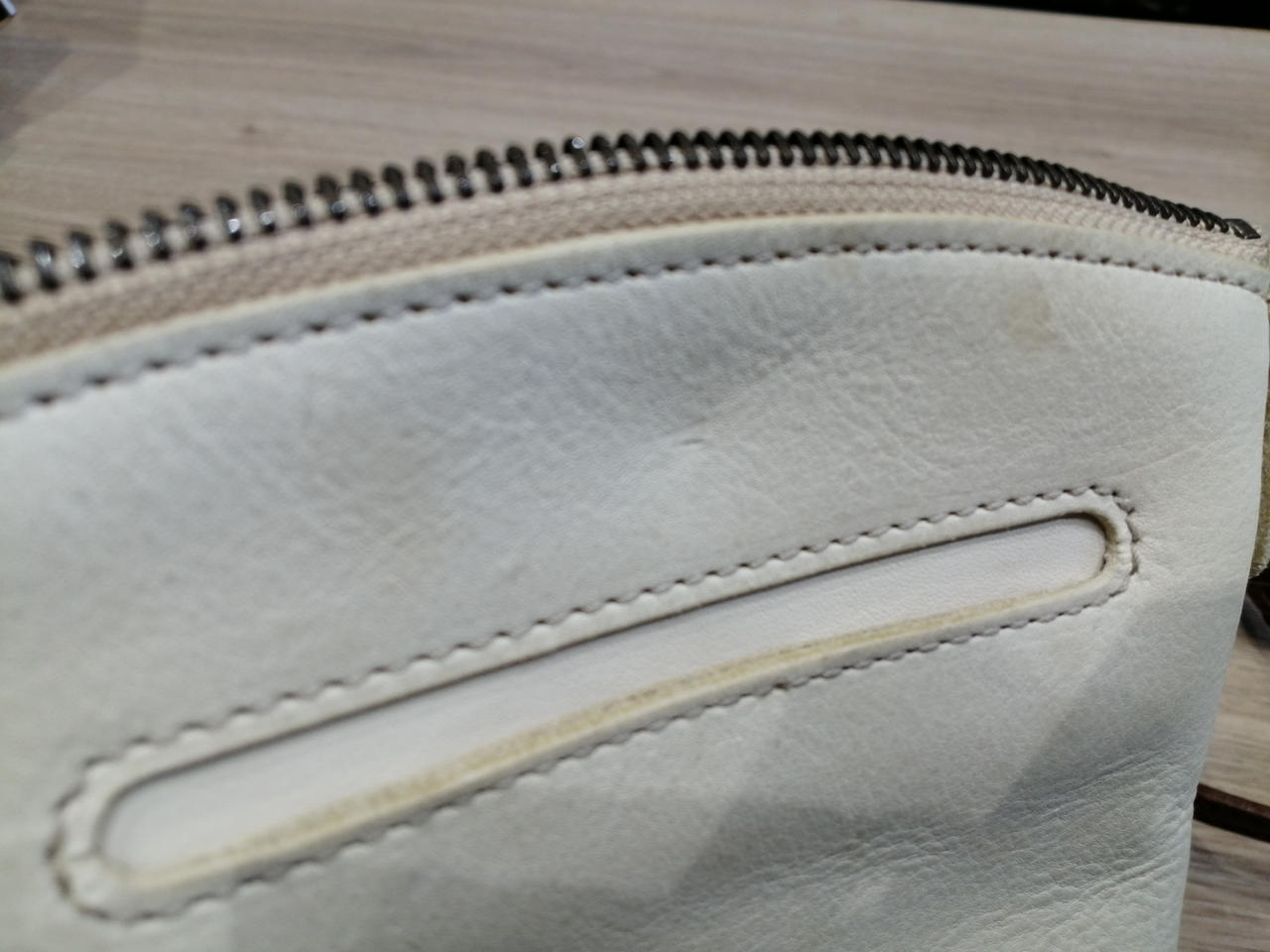 シミヨゴレあり