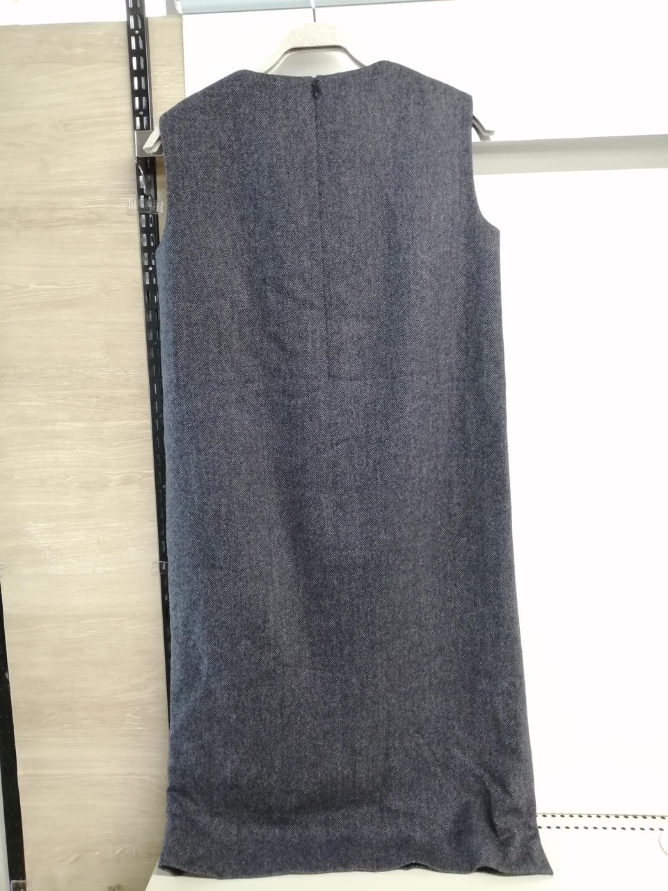 少しシワがあります。