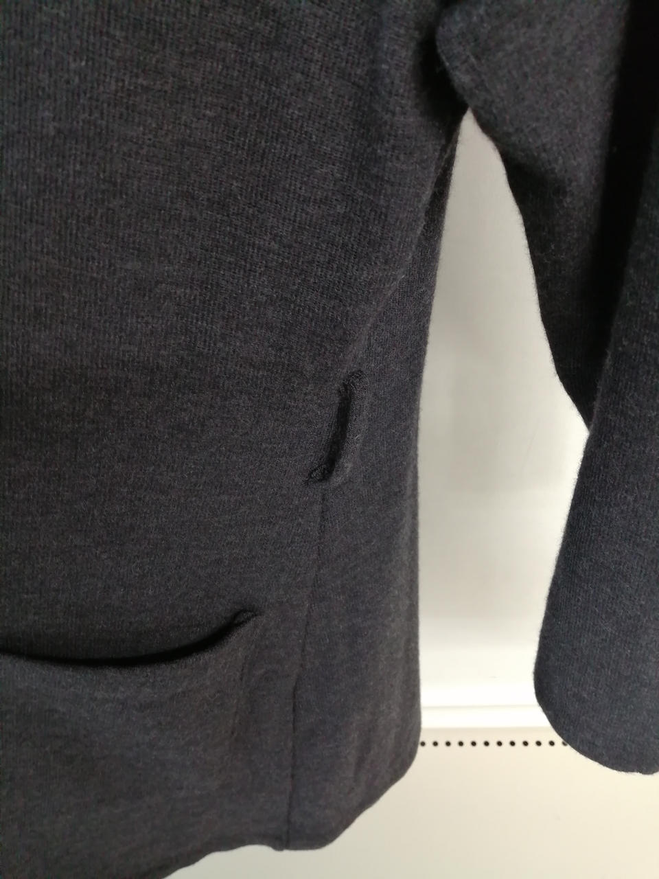 ベルトループあり
ベルトは無し