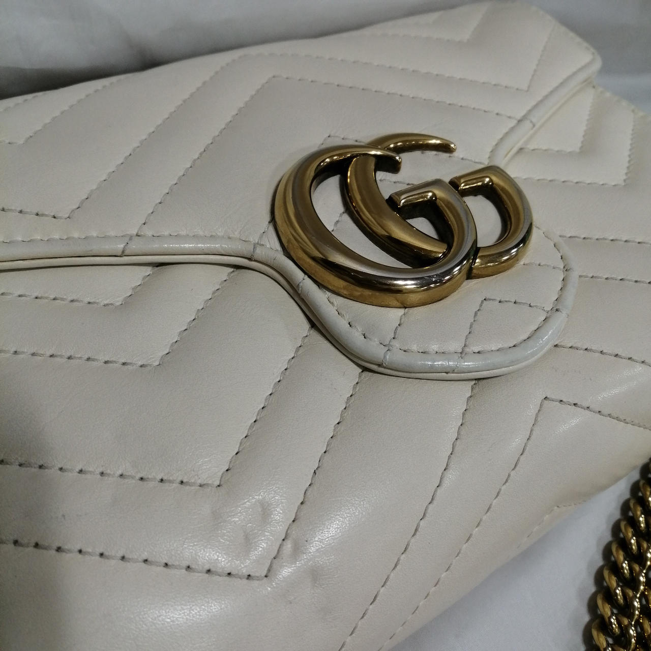 グッチ(GUCCI)|GGマーモントチェーンショルダーウォレット