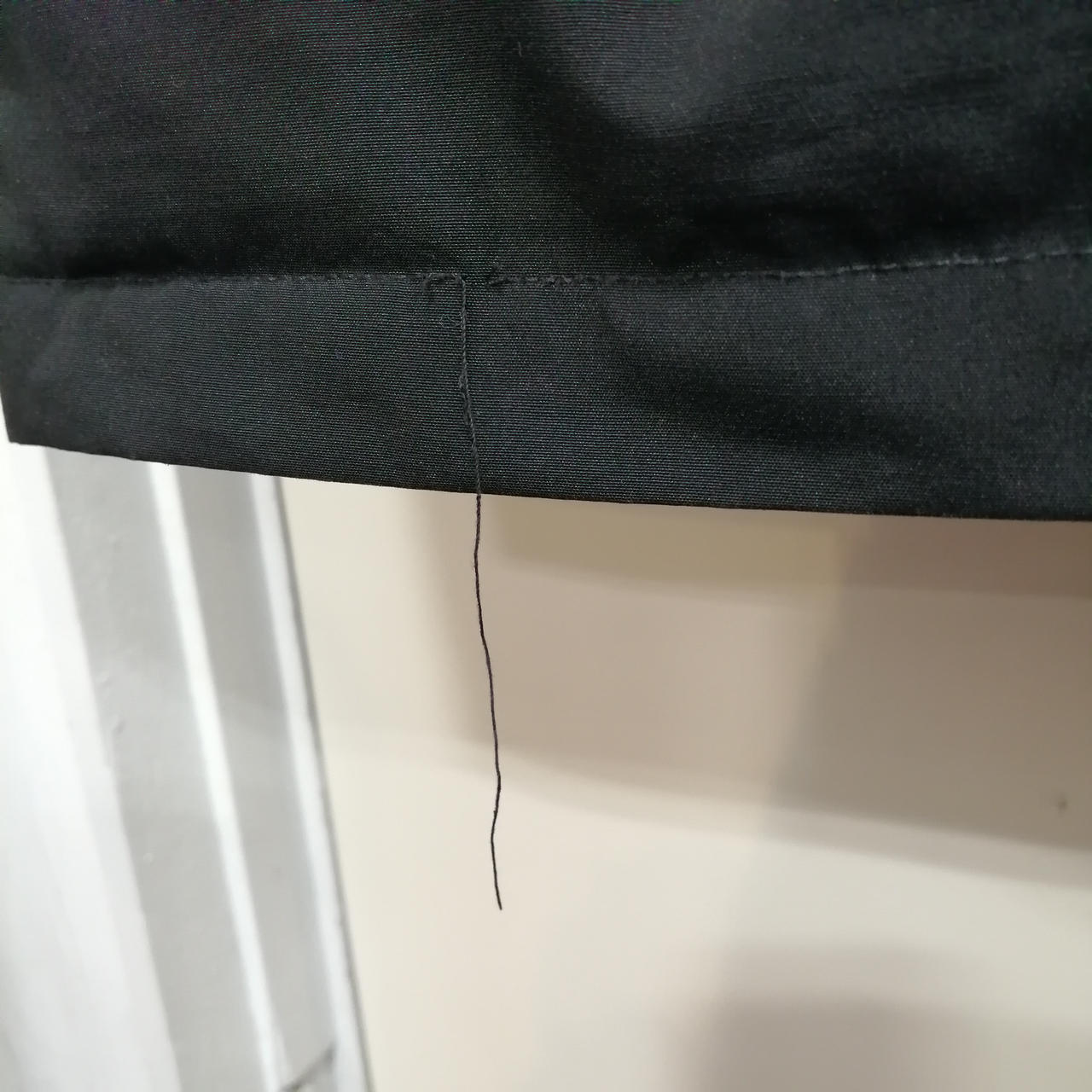 裾一ヶ所ほつれあり