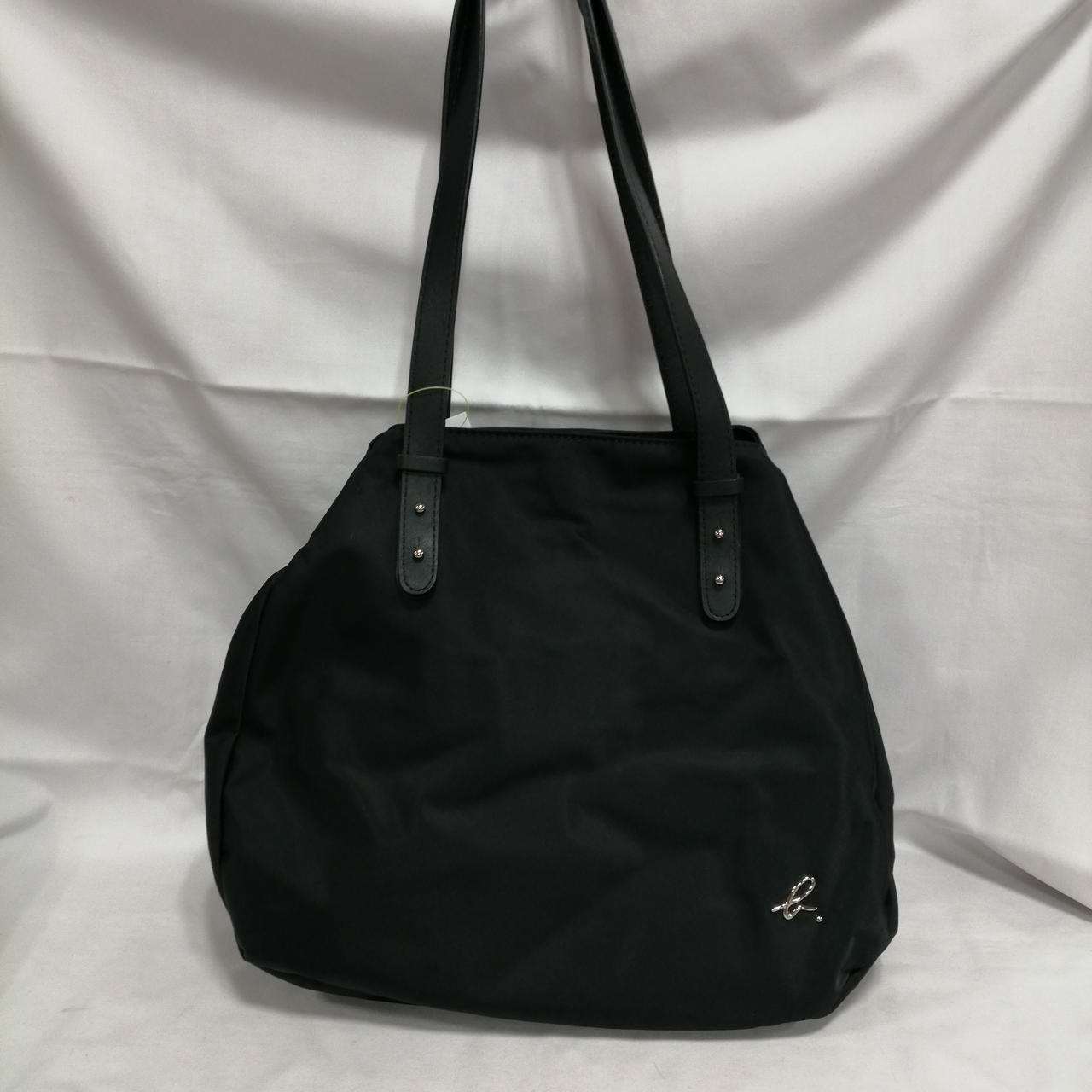 【美品】アニエスベー agnès b. ナイロン 牛革 ベルト ブラック T90 アニエスベー(AGNES B.)|ナイロンショルダーバッグ|HARDOFFオフ