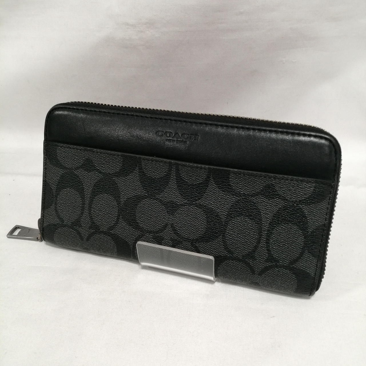 COACH　コーチ　長財布　オールレザー　シグネチャー　黒　ロゴ　ラウンドジップ COACH コーチ 長財布 ブラック レザー ラウンドファスナー