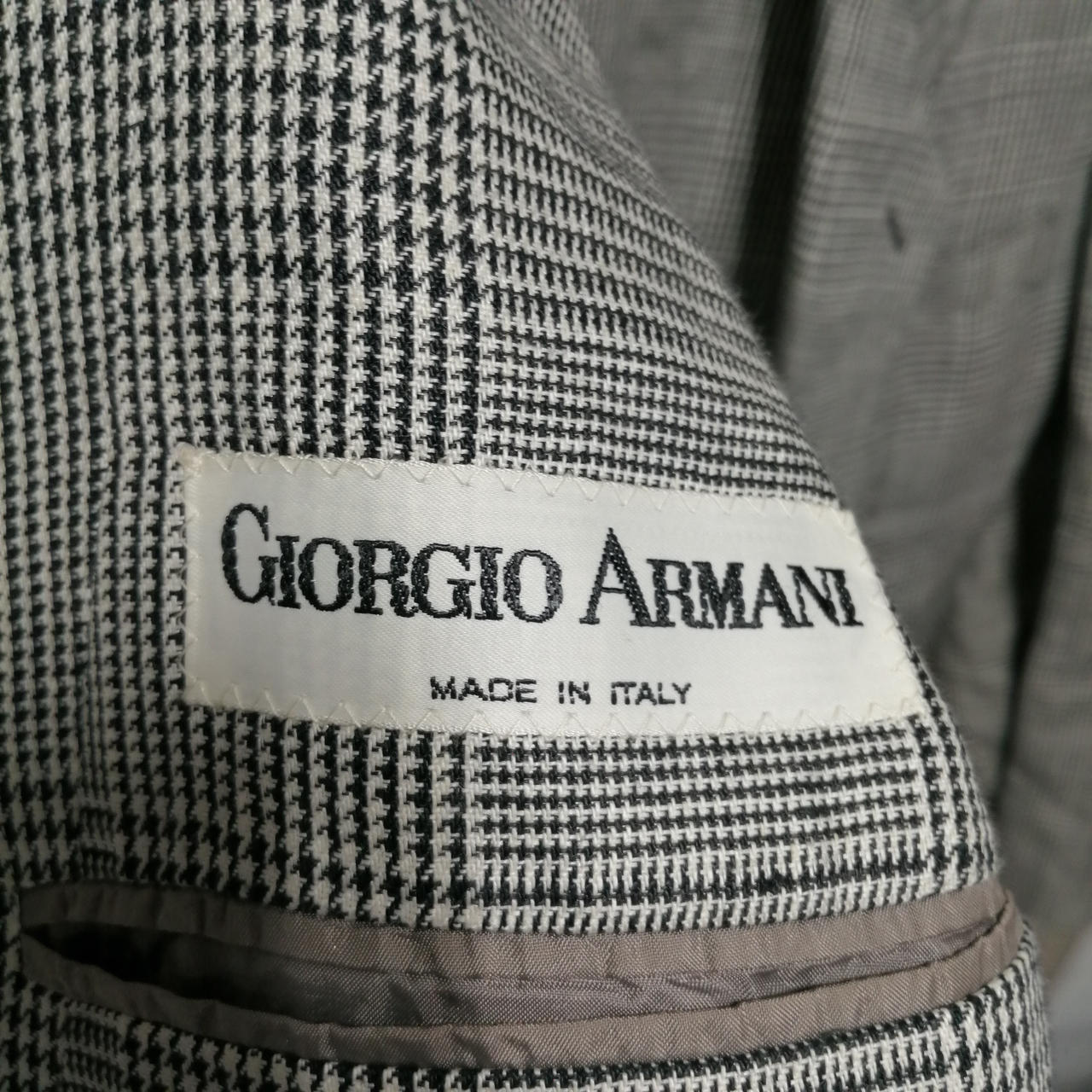 ジョルジオアルマーニダークグレー チェック柄 テーラードジャケット GIORGIO ARMANI - 90年代 イタリア製 GIORGIO ARMANI ジョルジオ