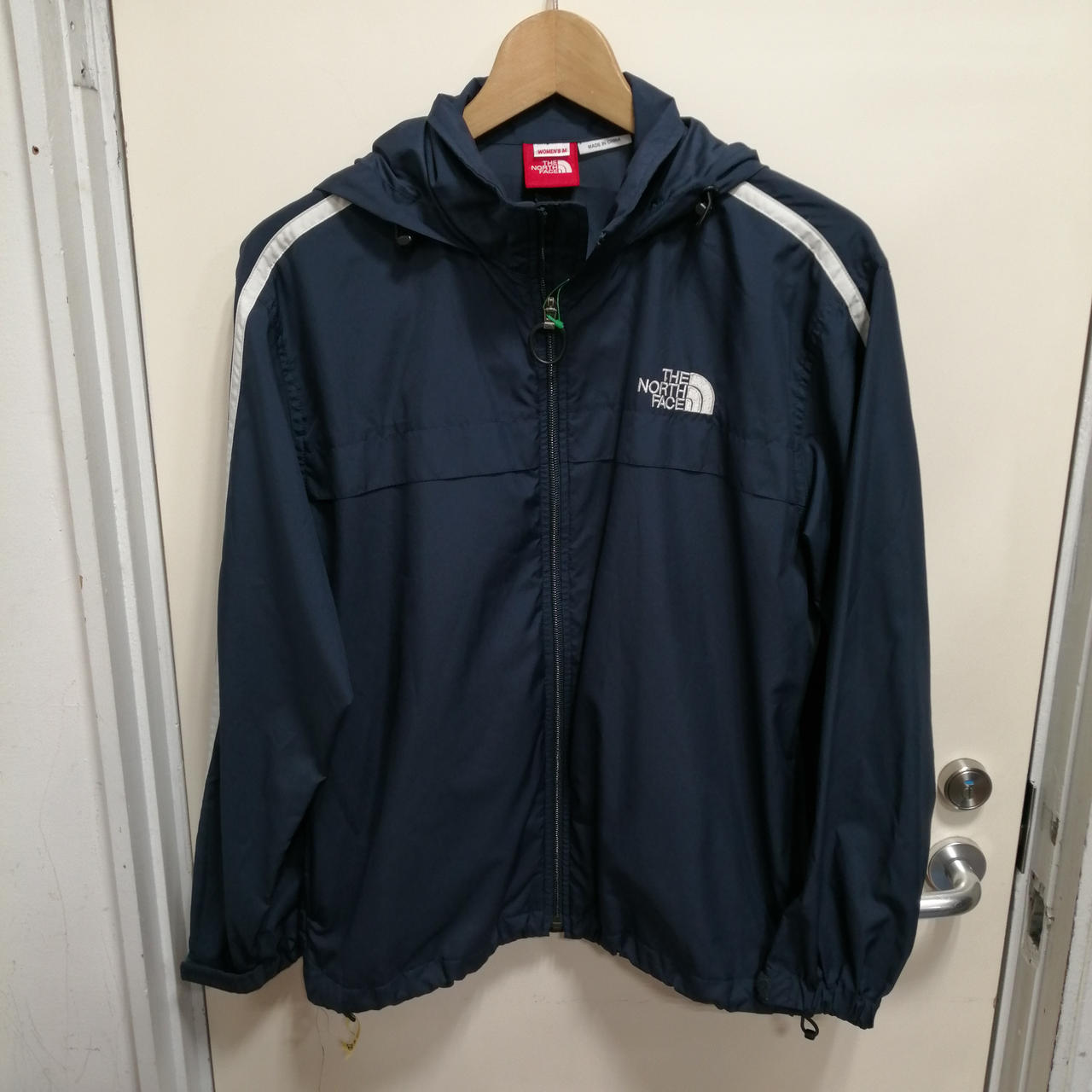 THE NORTH FACE ナイロンジャケット M ブラック新品値下げ！ THE NORTH FACE コート ジャケット FACE/ザ・ノース・フェイス