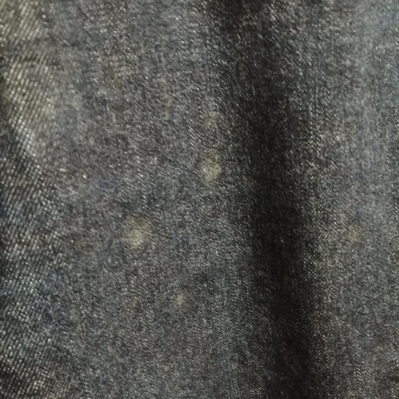 シミあり(拡大)