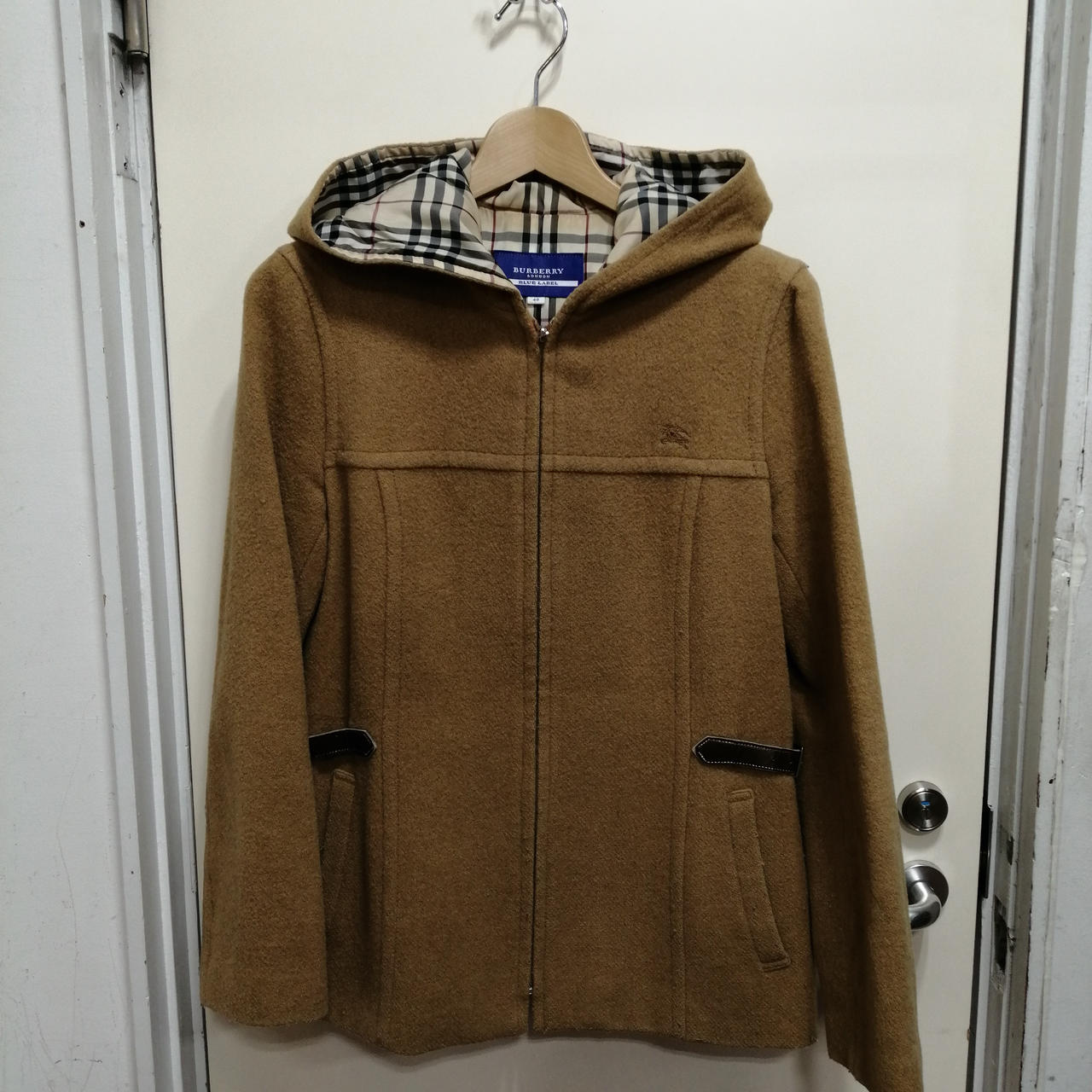 バーバリーブルーレーベル(BURBERRY BLUE LABEL)|ウールフーディー