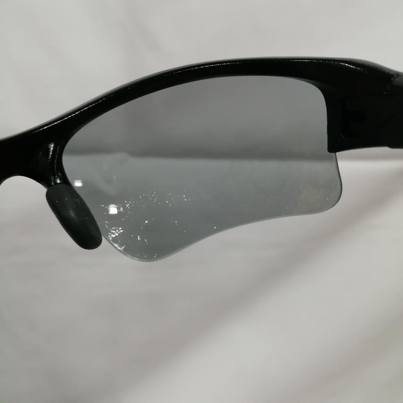 レンズコーティング剥がれ