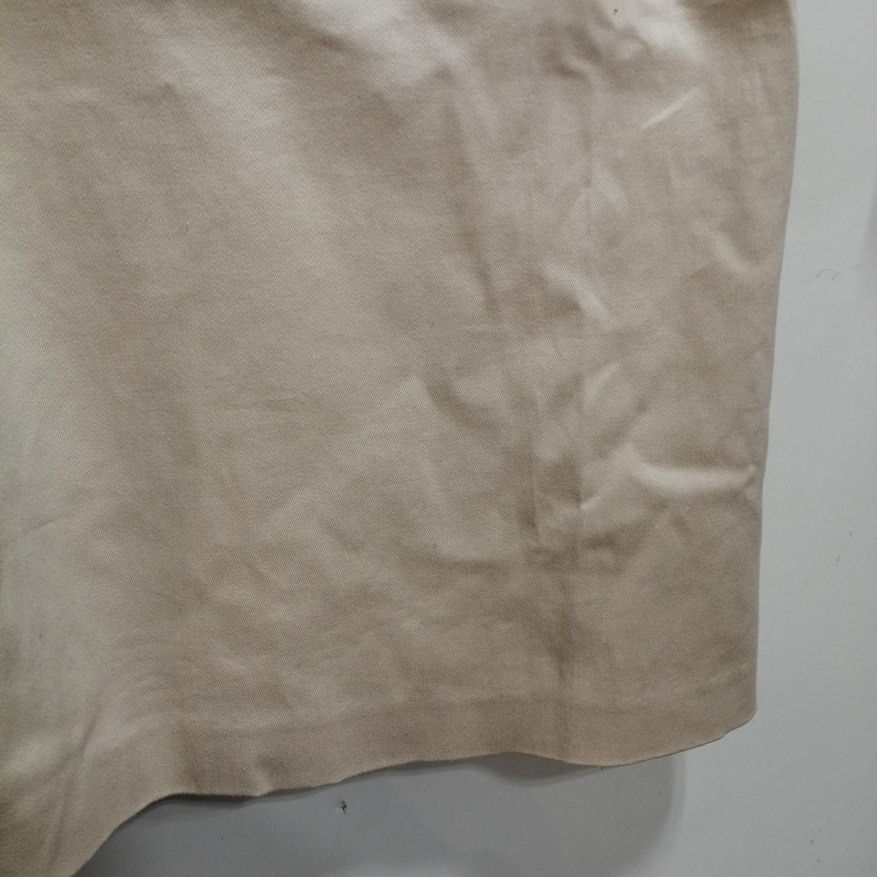 スカート汚れあり