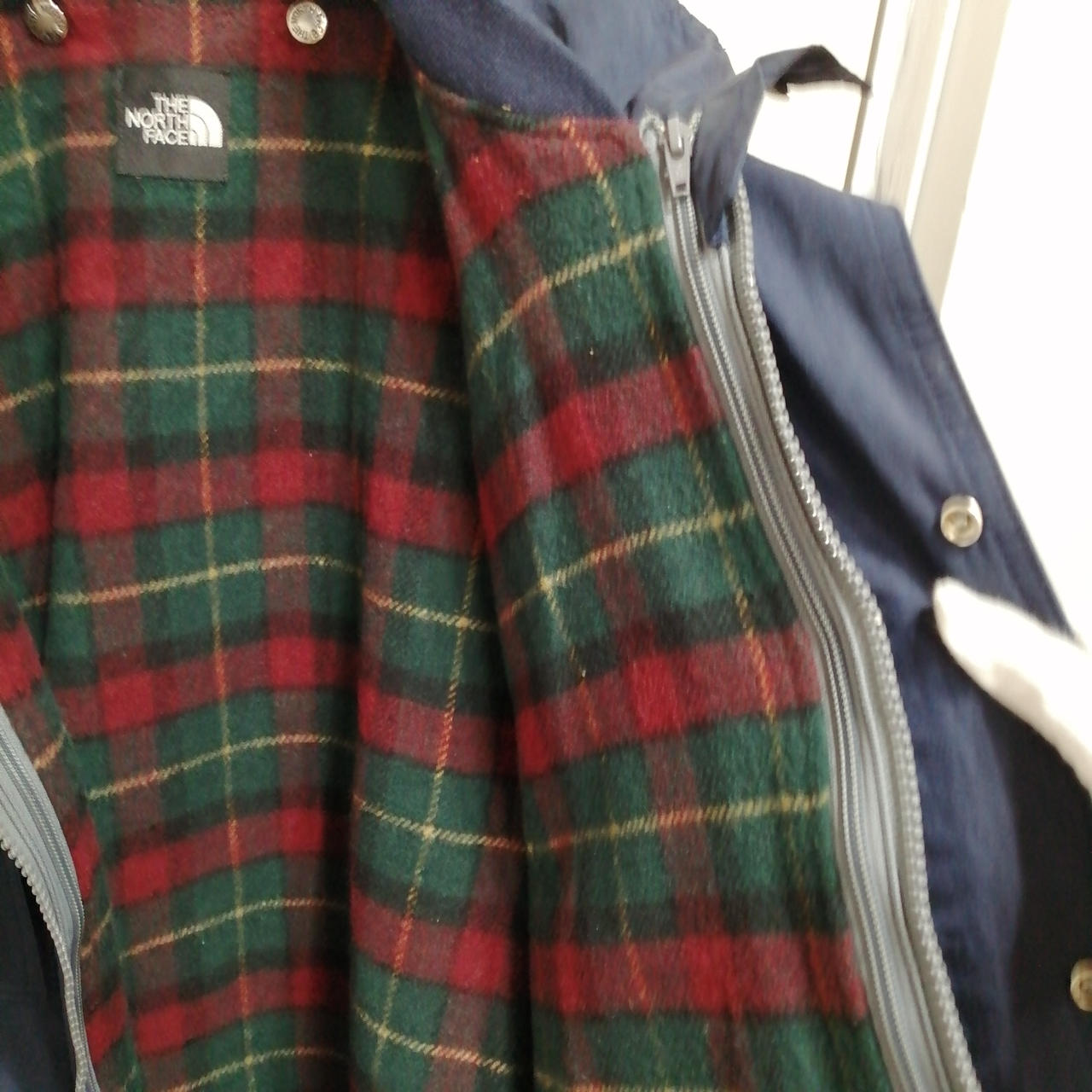ライナー付属です。