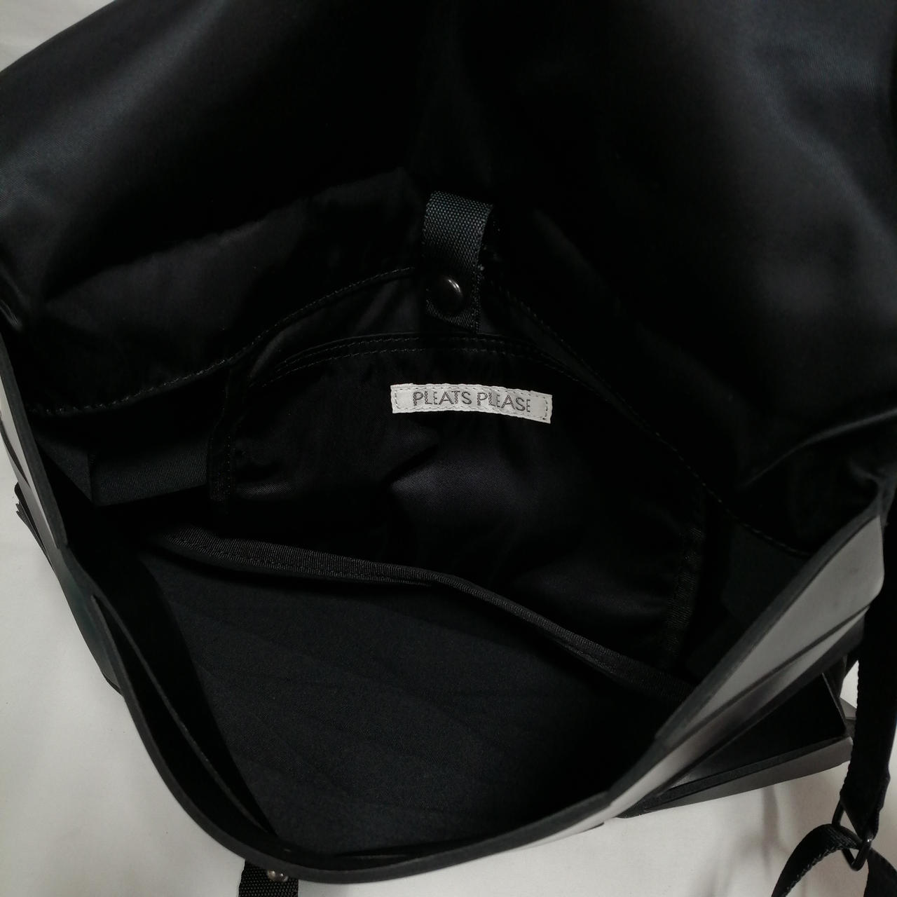 ISSEY MIYAKE|PLEATS PLEASEショルダーバッグ|【ハードオフ公式通販