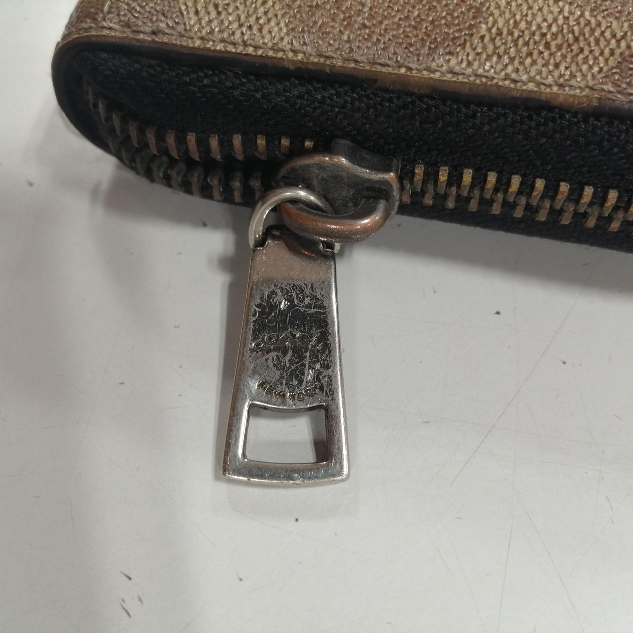 金具ダメージ