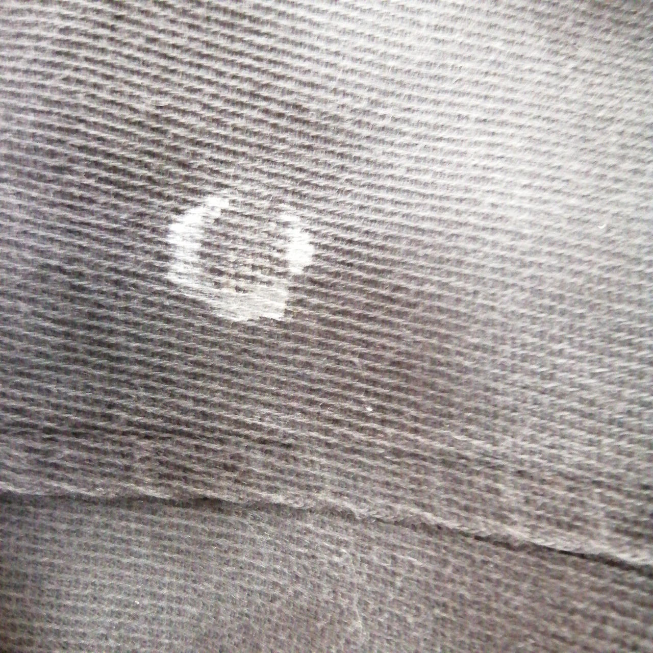 袖にお汚れございます