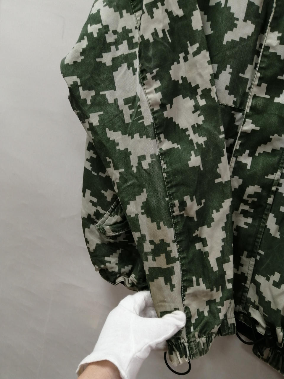 DIGITAL CAMOUFLAGE JACKETΩ 保証期間保証なし発送目安1-2日後登録日2024年04月13日表記サイズM着丈約63cm身幅約65c