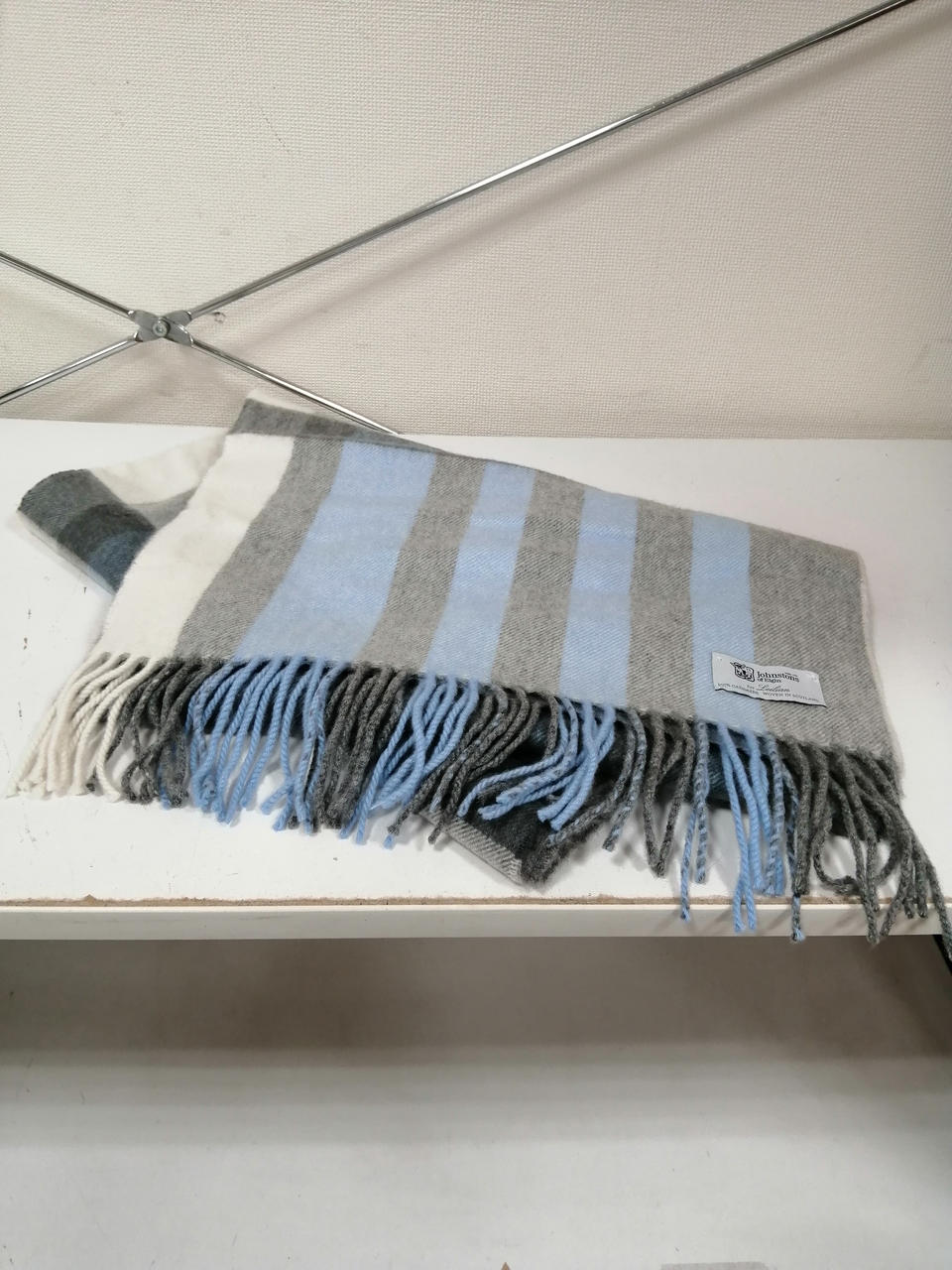 JOHNSTONS OF ELGIN 型番：BLU/チェック柄 カシミヤマフラー