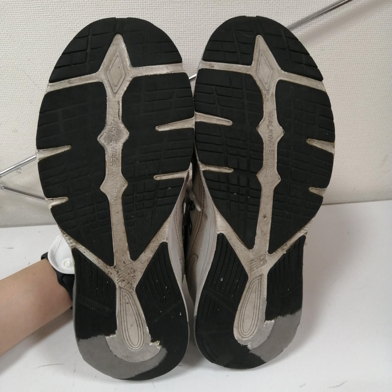 底に削れ等ございます